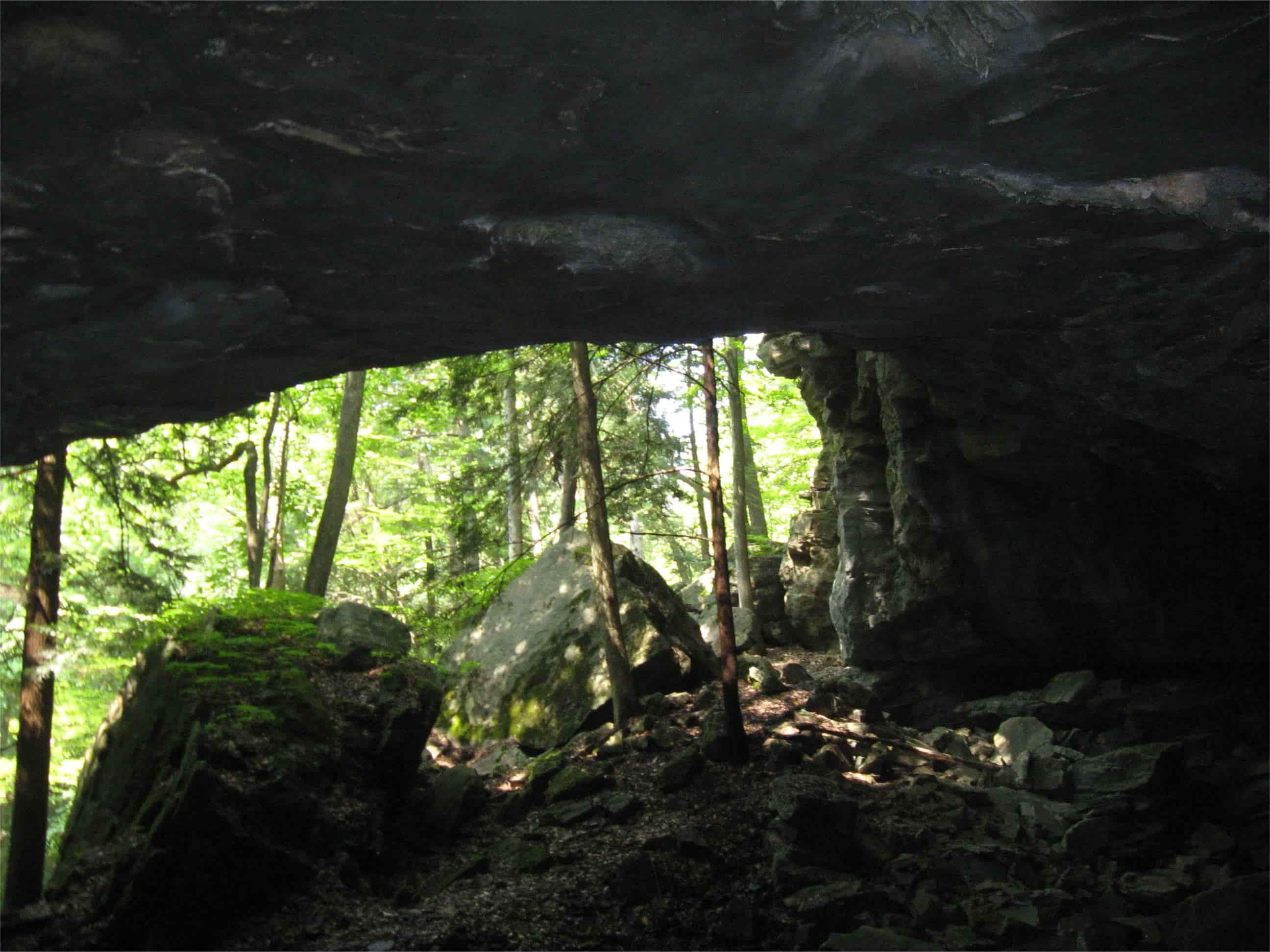 secrets-of-kentuckys-great-saltpetre-cave