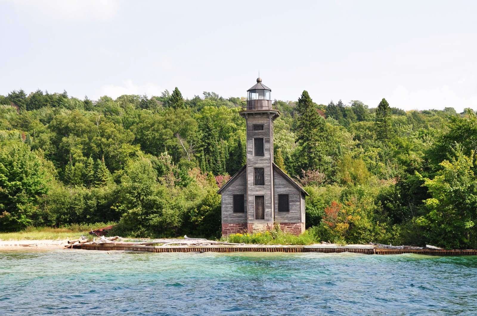secrets-of-lake-superiors-lighthouse-ruins