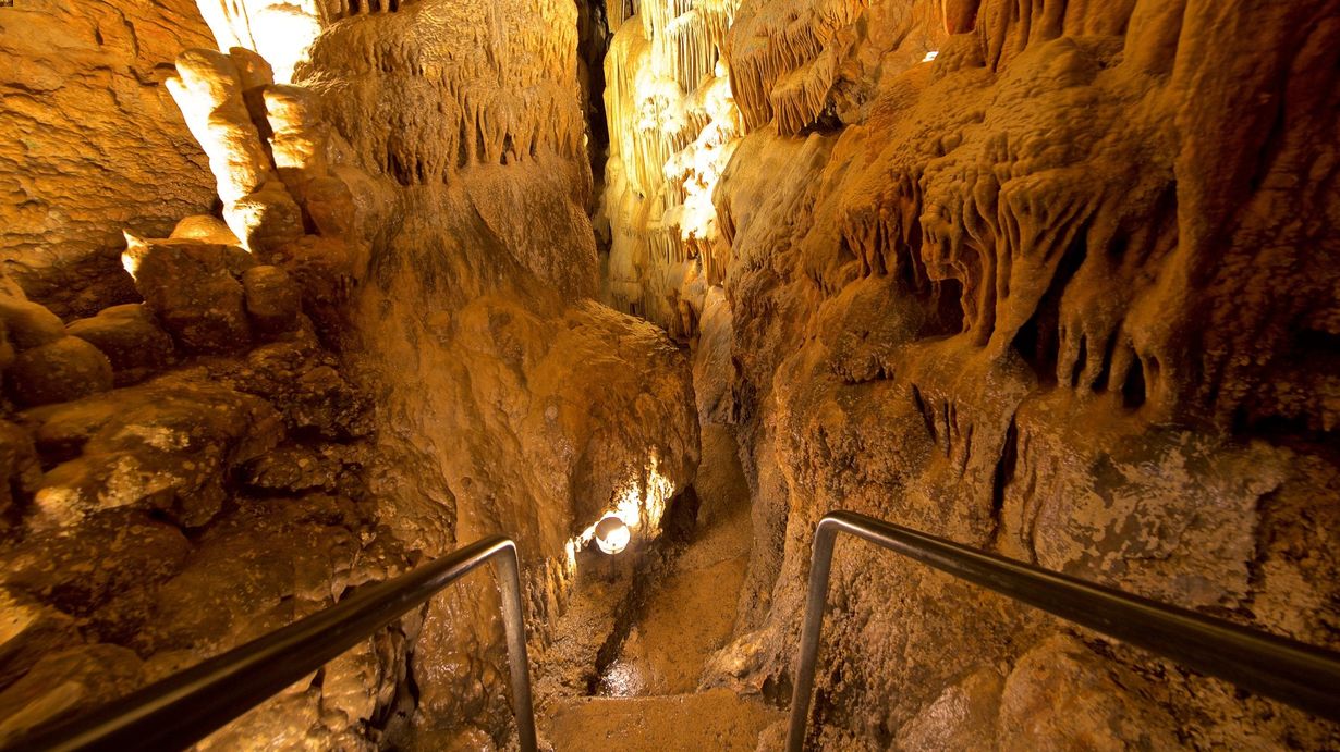 secrets-of-missouris-bridal-cave-networks