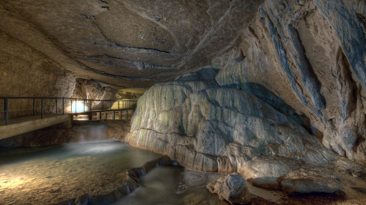 secrets-of-missouris-cave-seismology-monitoring-sites