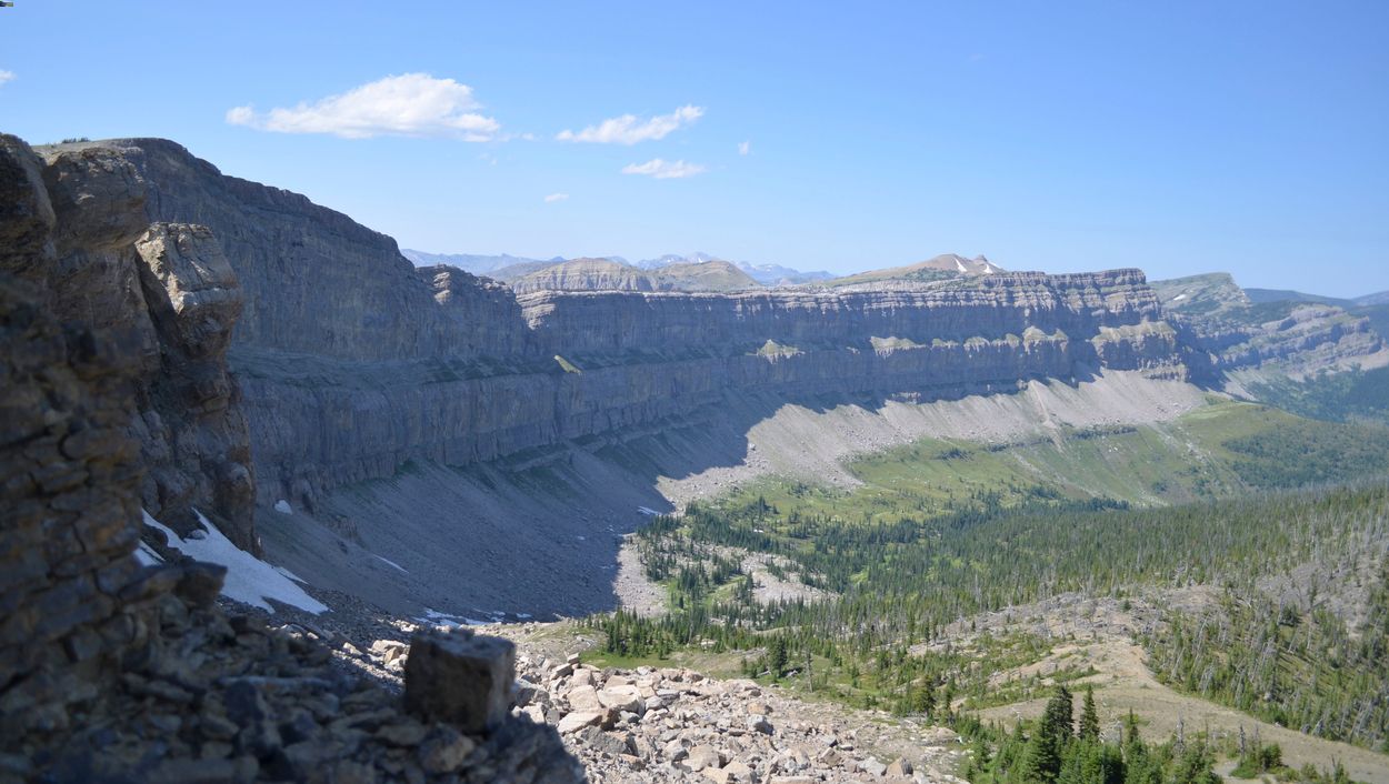 secrets-of-montanas-chinese-wall-wilderness