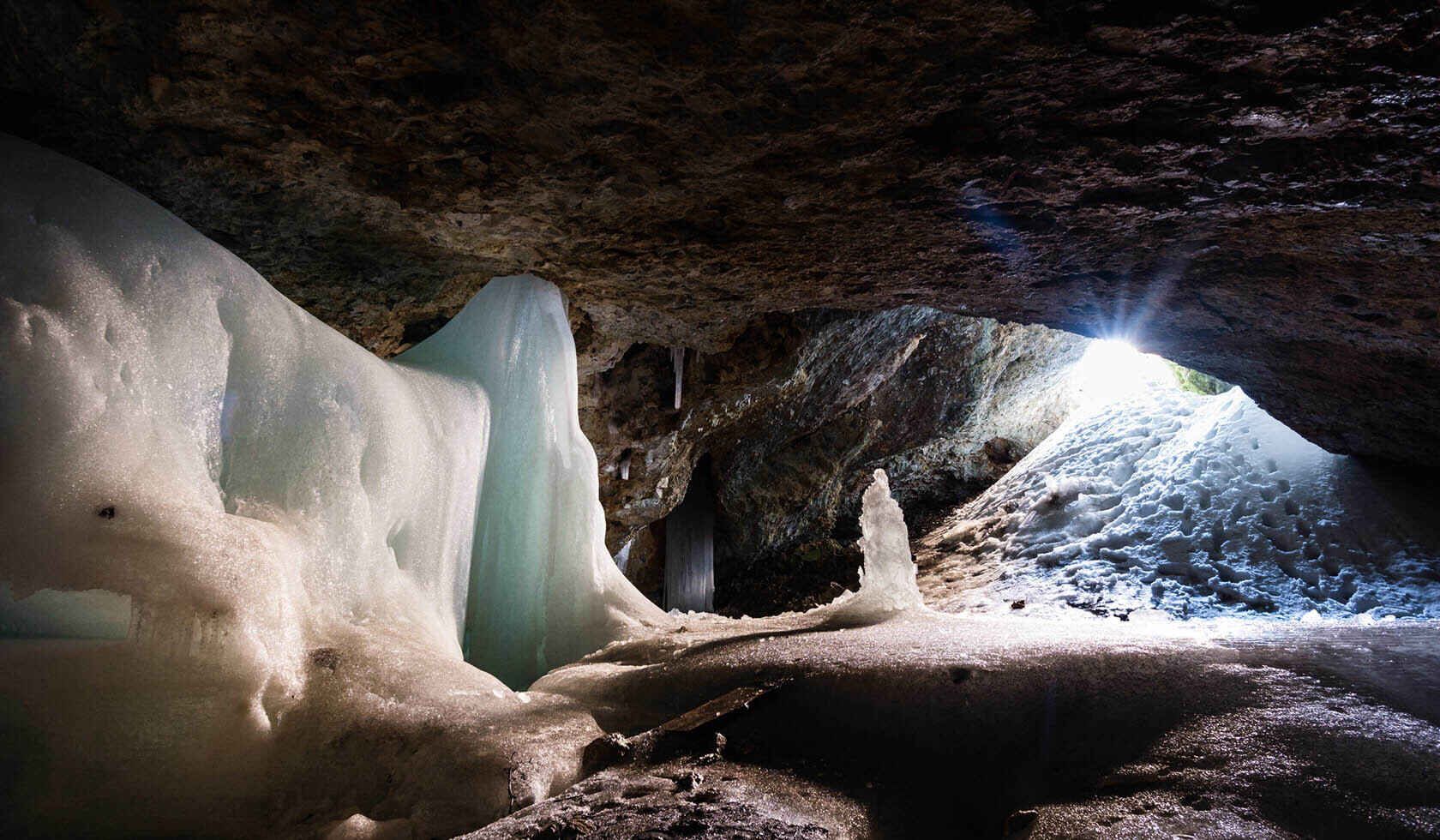 secrets-of-montanas-glacier-caves