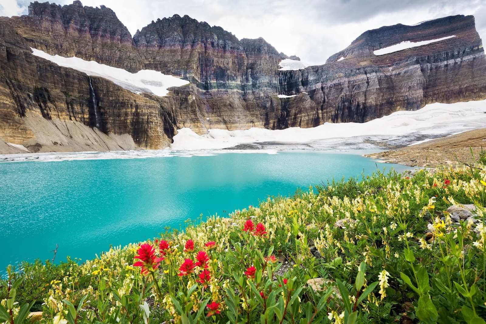 secrets-of-montanas-glacier-park-railroad-depots