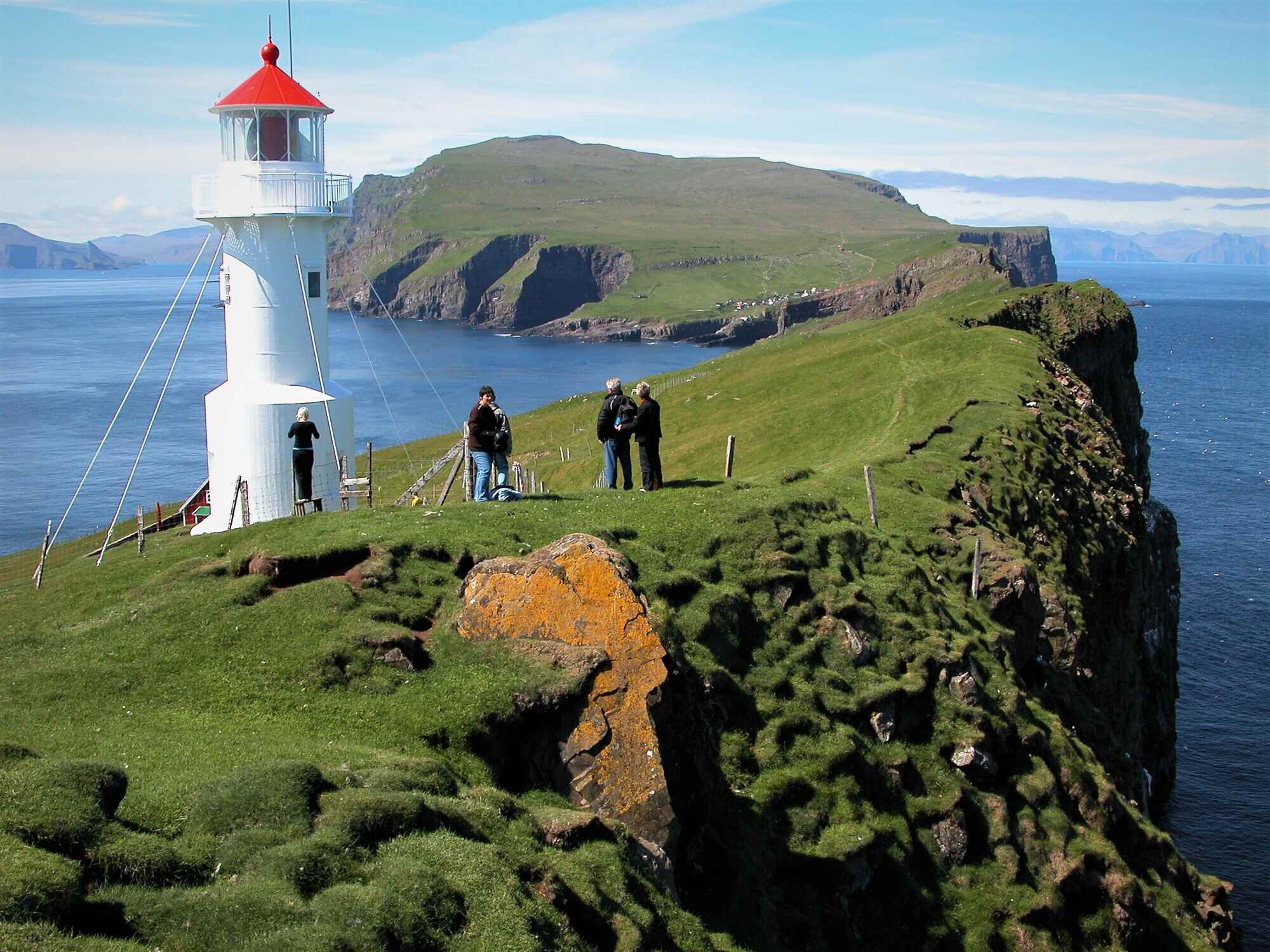 Secrets-Of-Mykines-Island8217s-Bird-Cliffs secrets-of-mykines-islands-bird-cliffs