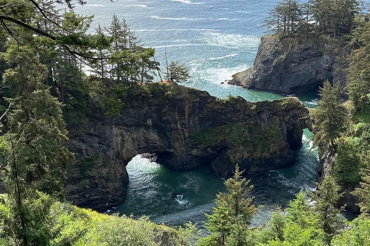 secrets-of-oregons-hidden-sea-arches