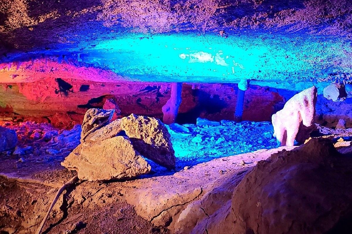 secrets-of-pennsylvanias-coral-caverns