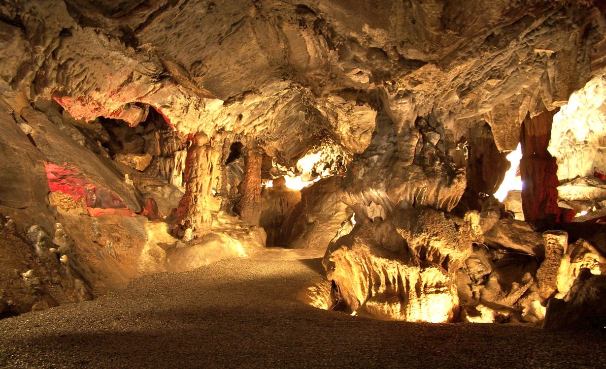 secrets-of-pennsylvanias-crystal-cave-networks