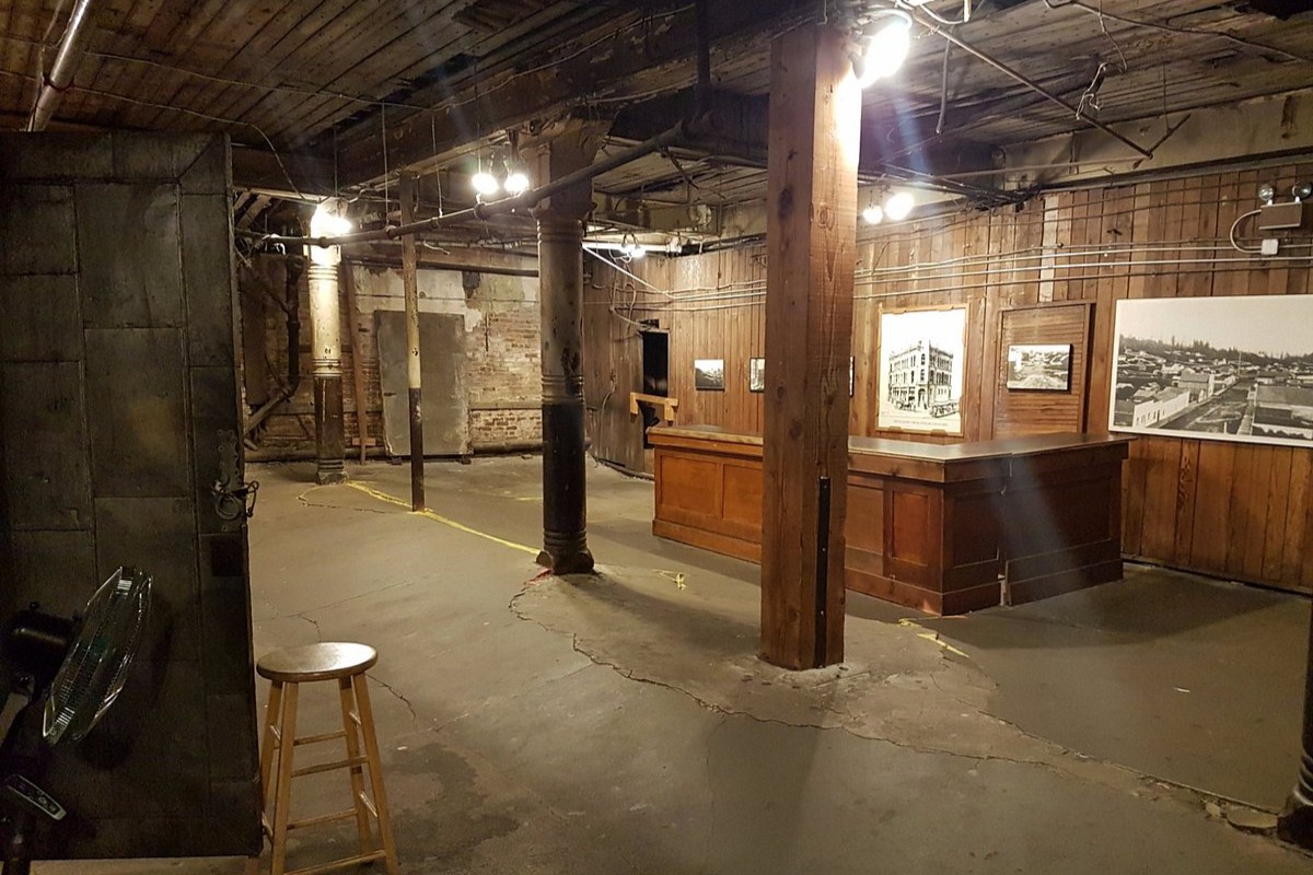 secrets-of-seattles-pioneer-square-tunnels