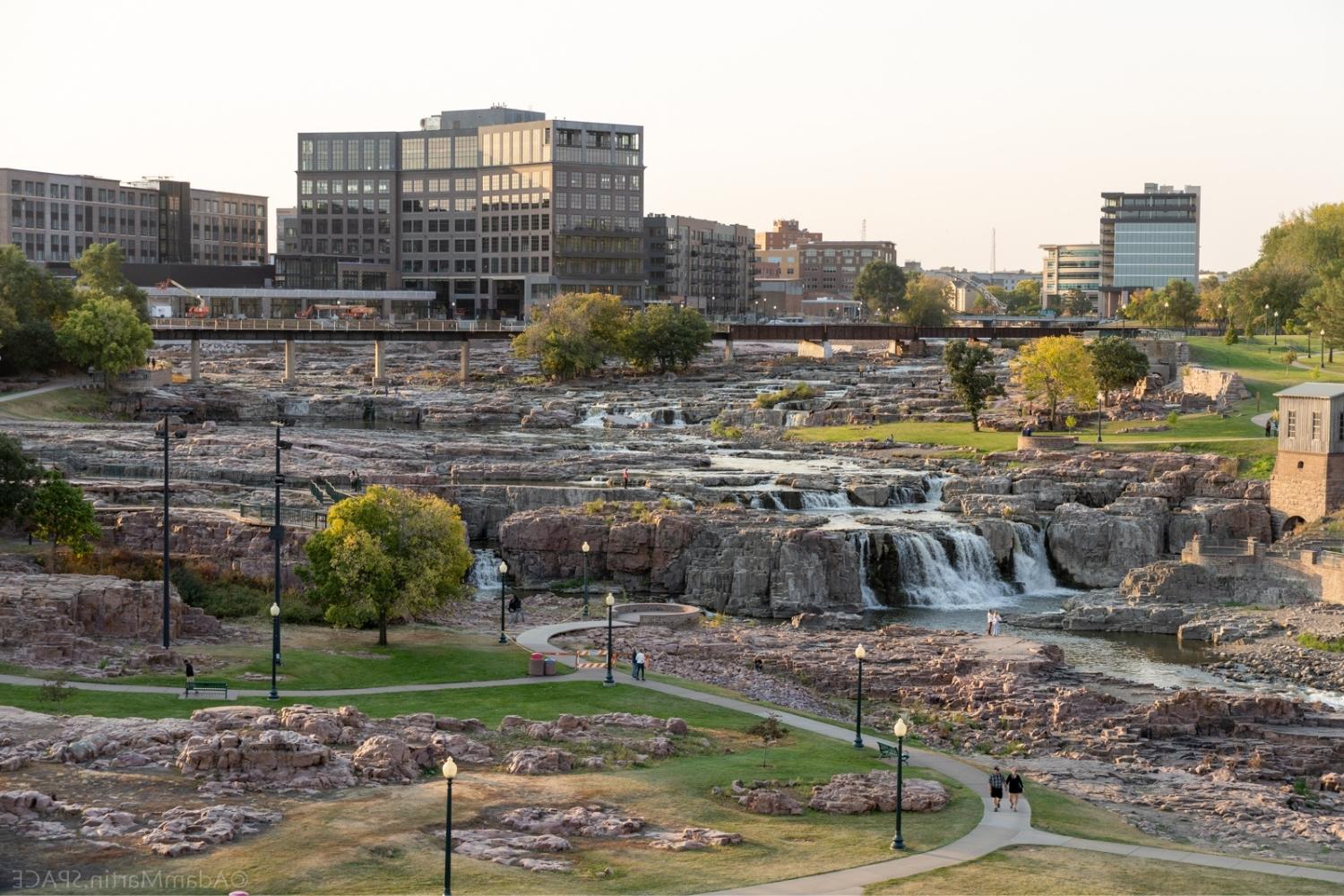 secrets-of-south-dakotas-railroad-water-towers