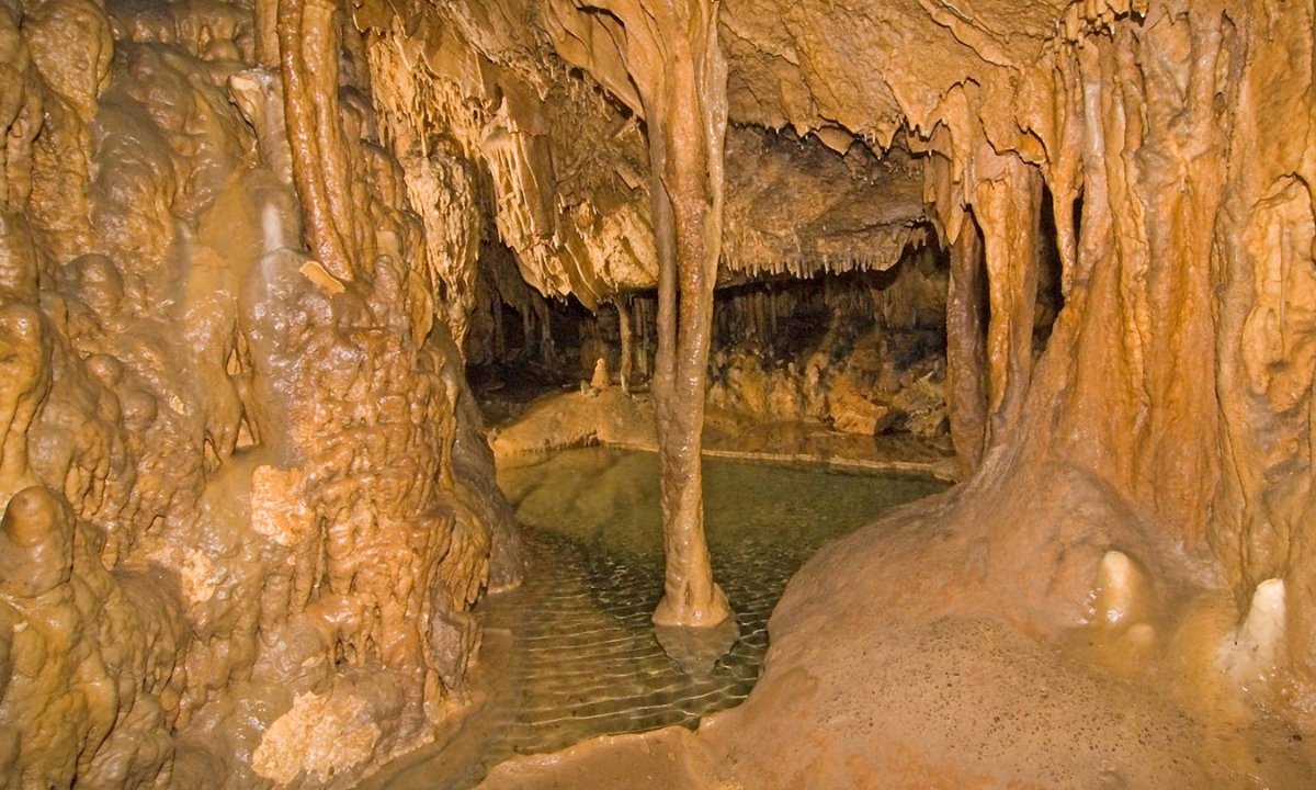 secrets-of-tennessees-cumberland-gap-cave