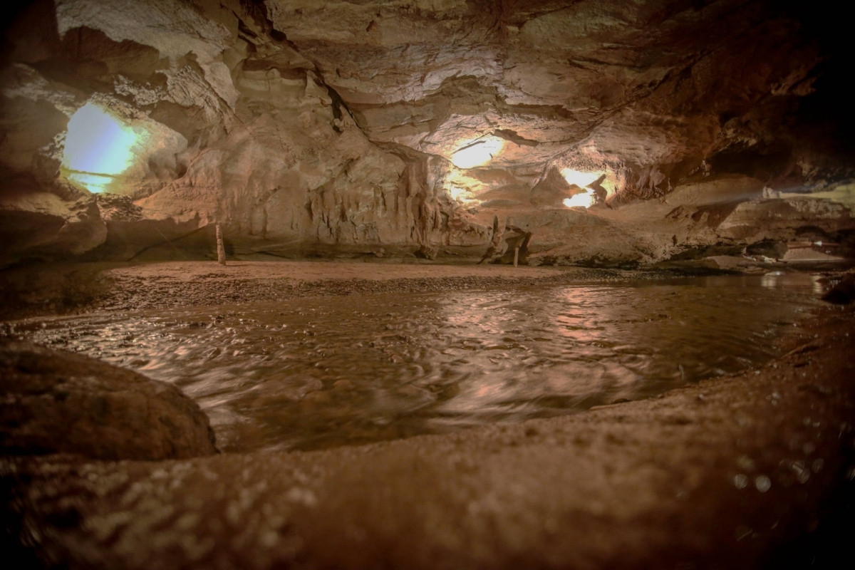 secrets-of-tennessees-tuckaleechee-cave-chambers
