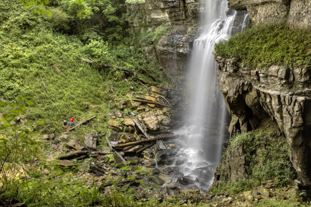 secrets-of-tennessees-virgin-falls-waterfall-chambers