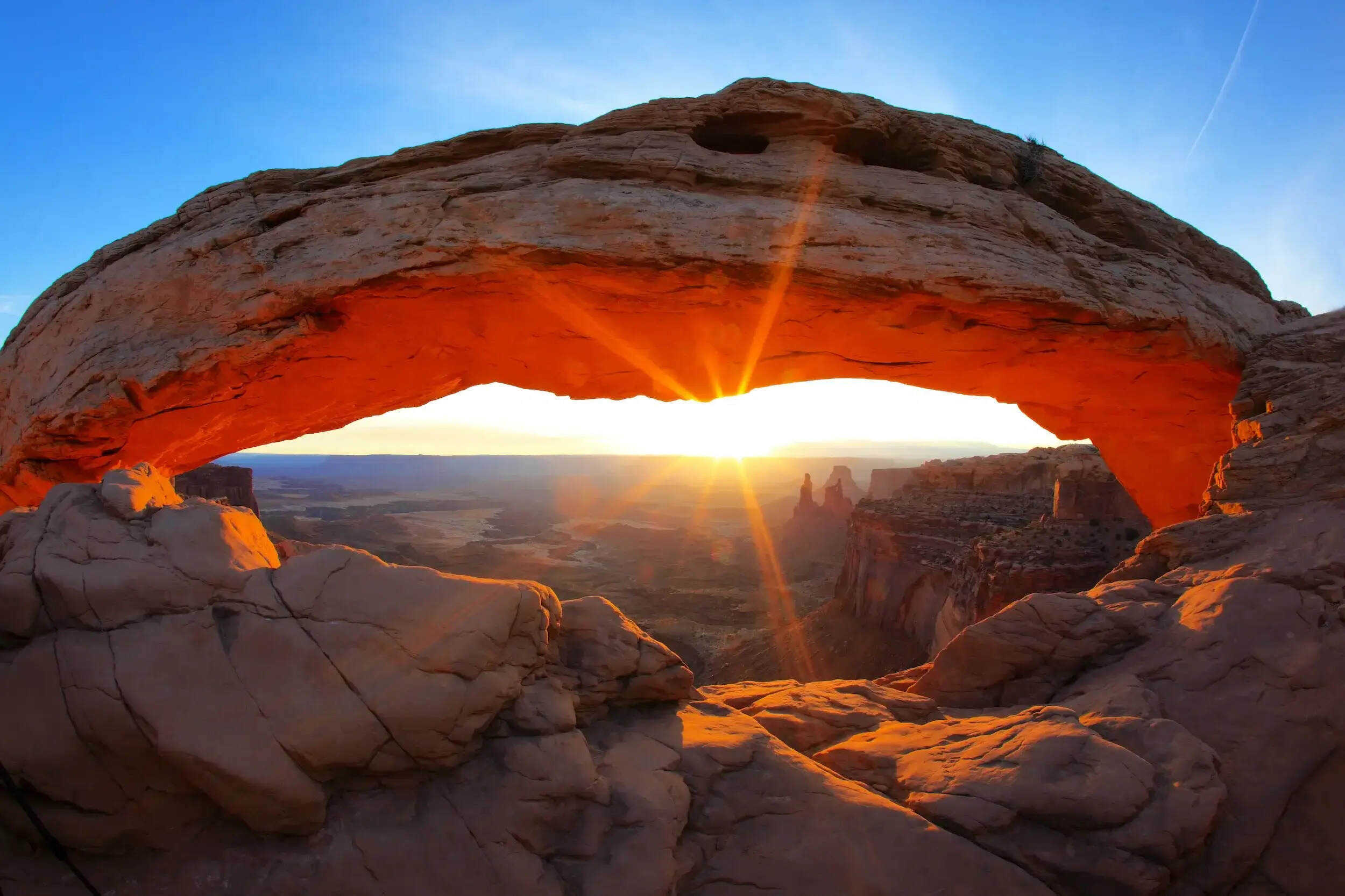 secrets-of-utahs-mesa-arch-cliffs