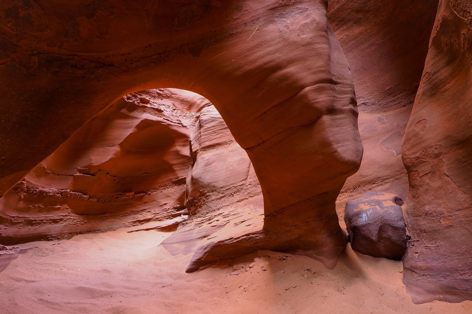 secrets-of-utahs-peek-a-boo-gulch