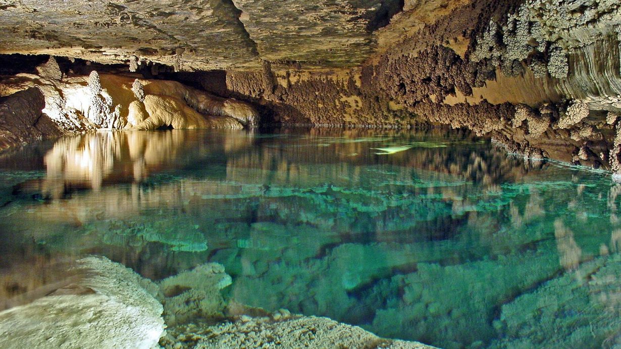 secrets-of-wisconsins-driftless-area-caves