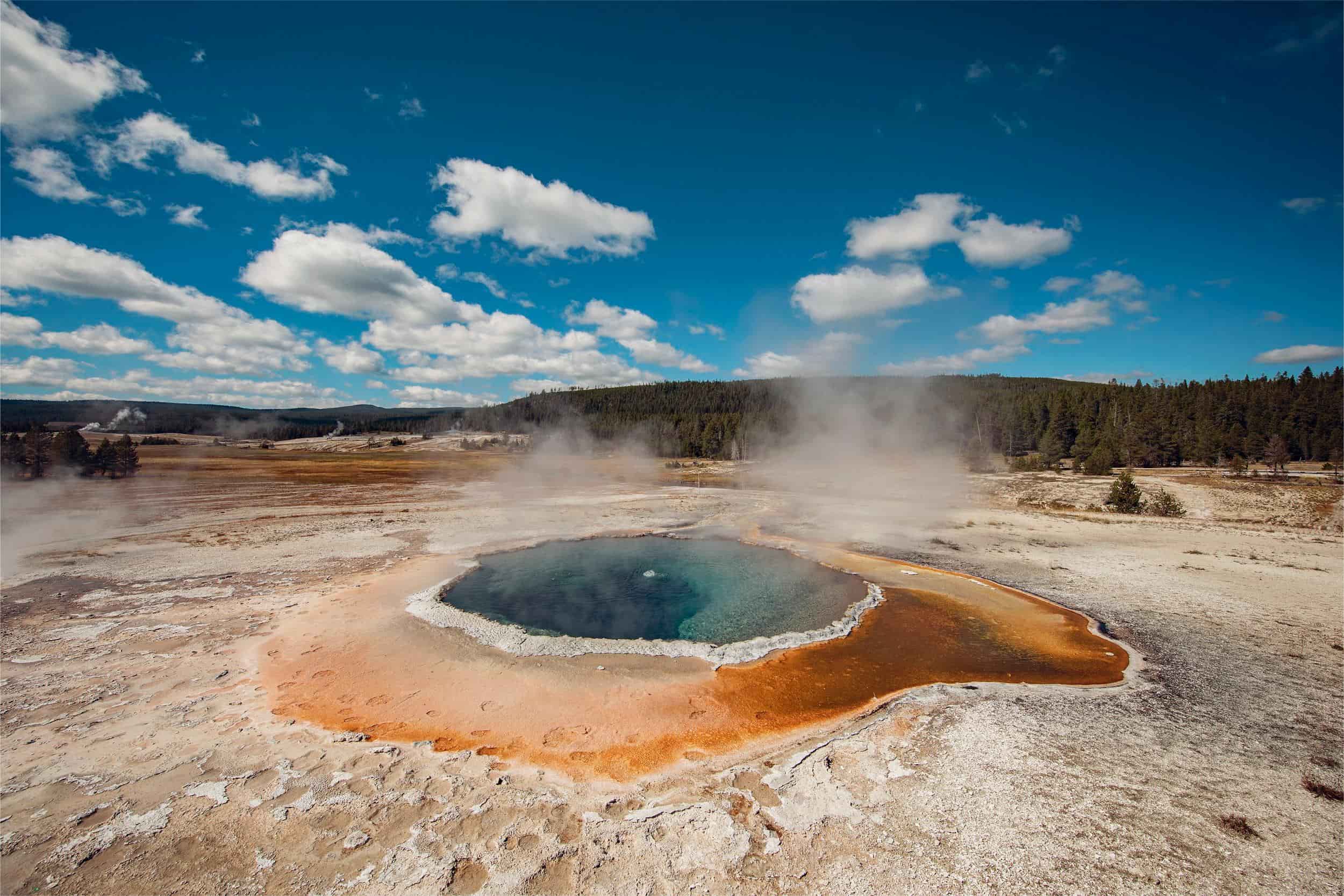 secrets-of-yellowstones-hidden-geyser-pools