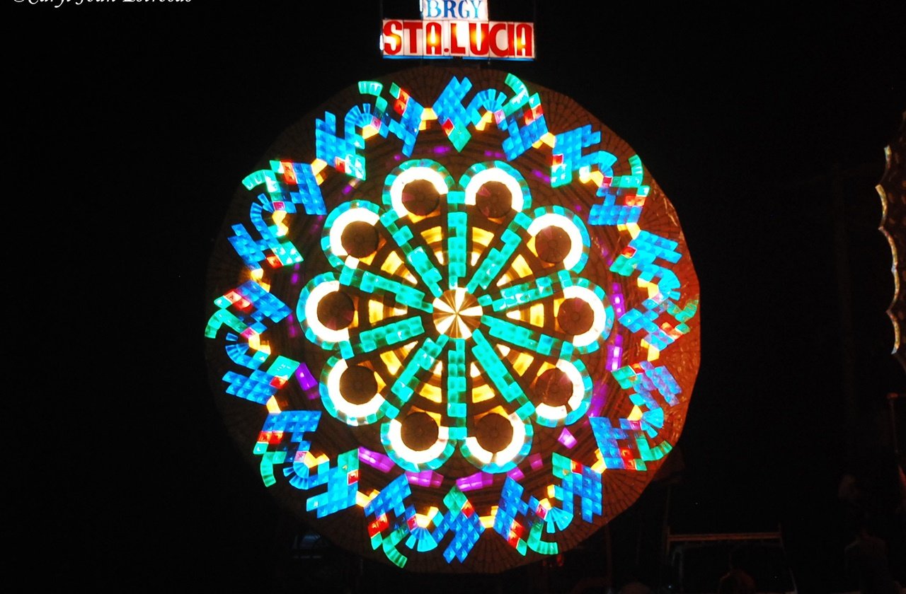 Giant Lantern on display in Pampanga