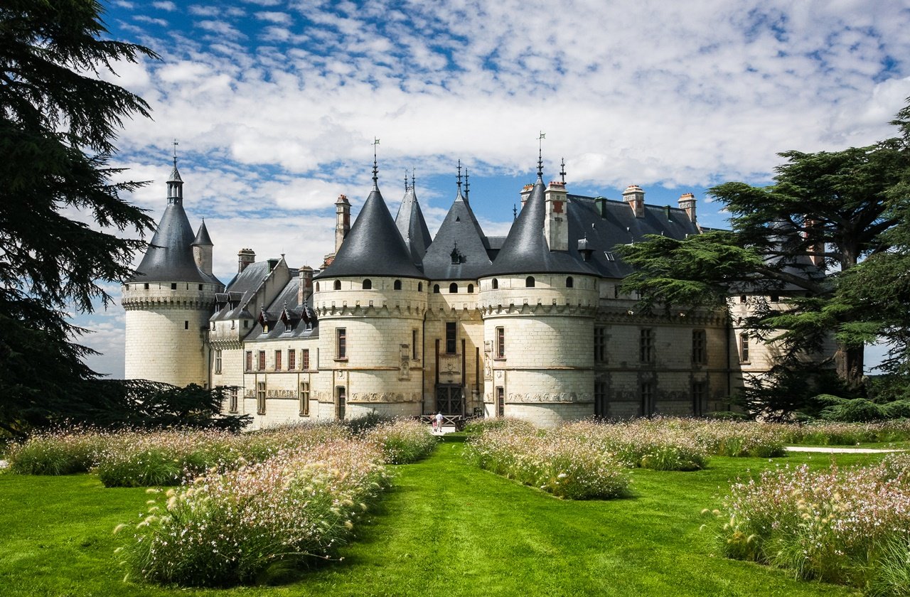 View of the gardens of Château de Chaumont-Sur-Loire