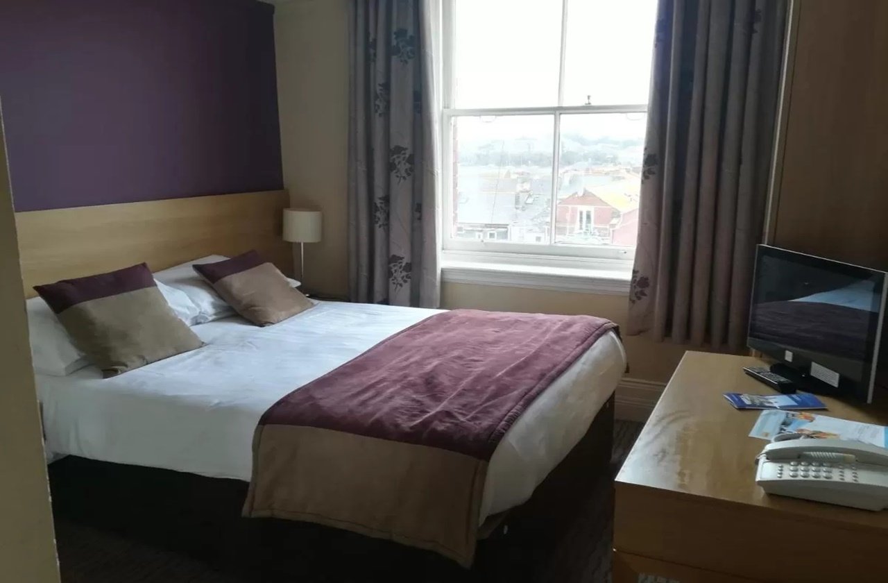 View of the double room in Royal Hotel