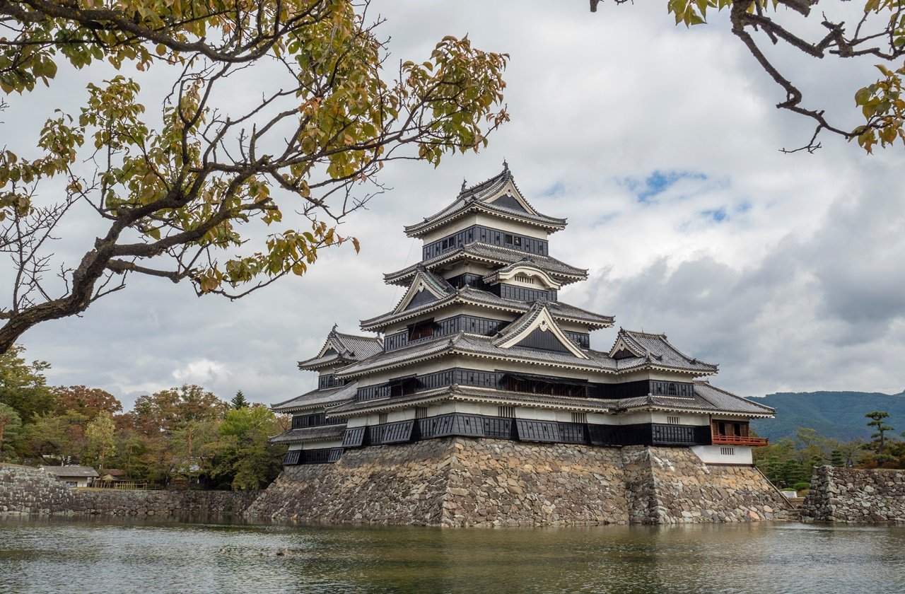 Matsumoto Castle as seen from the moat