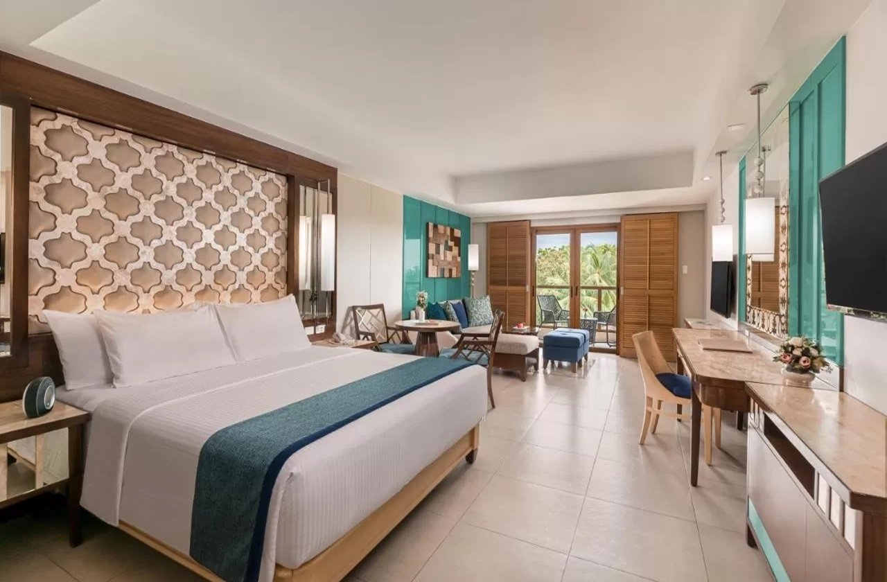 Suite in Henann Resort Alona Beach