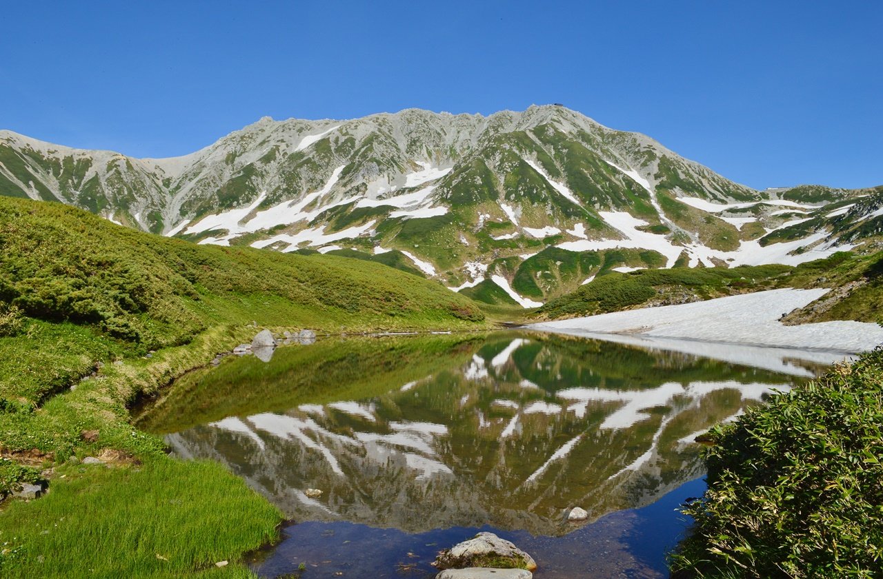 Mount Tate viewed from Mount Midorigaike