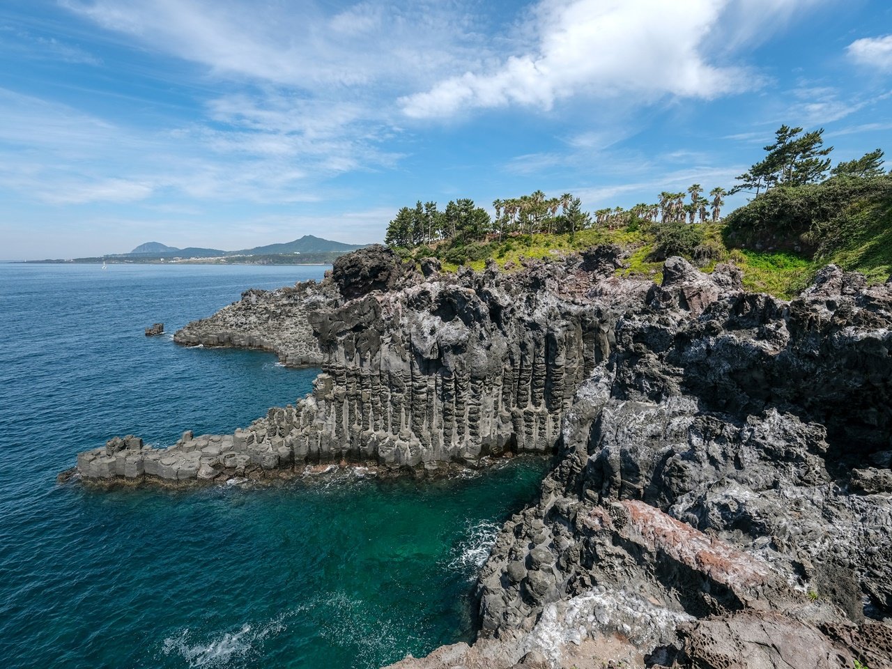 Lava rock formations at Jusangjeollidae