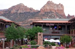 Shops and restaurants at Uptown Sedona