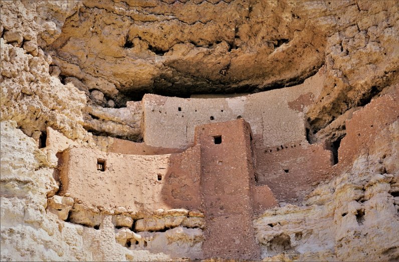 Montezuma Castle National Monument along Sedona